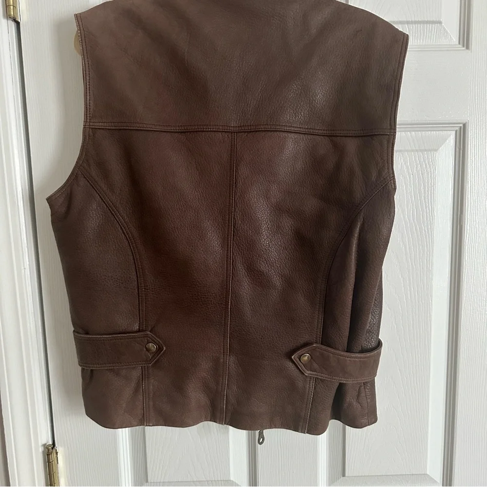 Vintage Men’s Henri Bendel Brown Leather Vest - Picture 2 of 8
